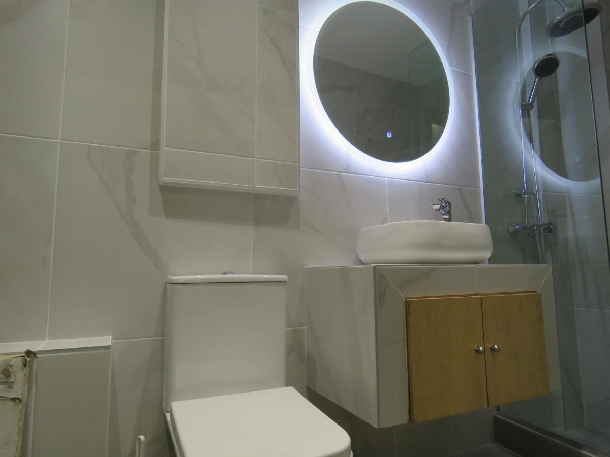 Eros Welcome Stay Downtown Studio - Explore Center By Foot - Close To Helexpo & University Salonic Exterior foto